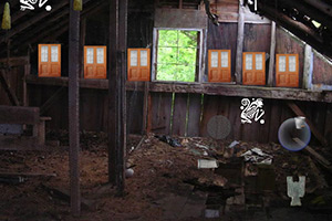 逃离废弃的谷仓