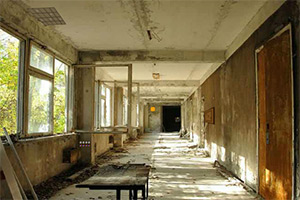 逃出诡异建筑